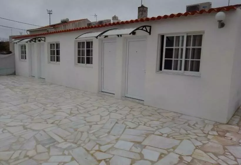 ペンション Vilar Helesa Guesthouse