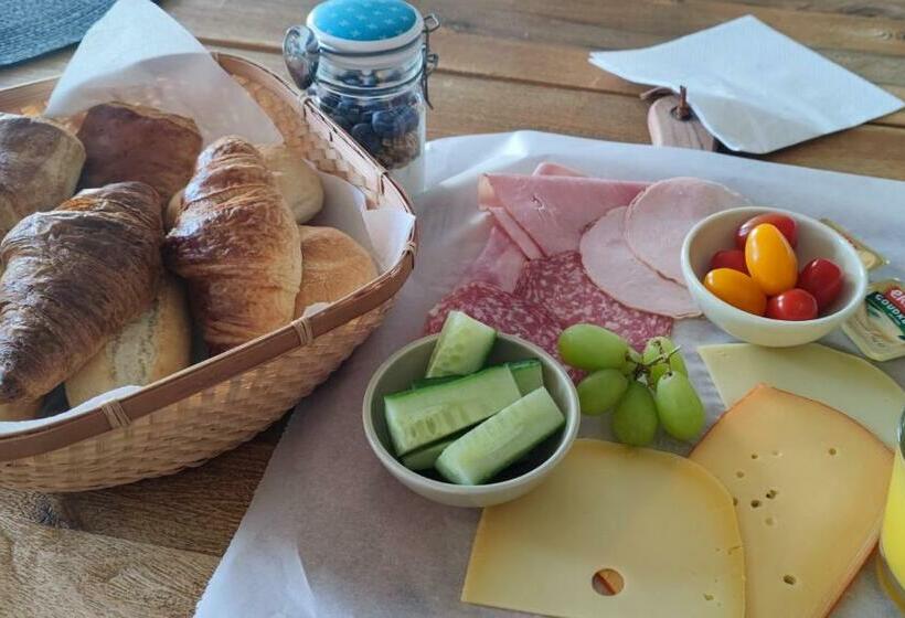 ベッドアンドブレックファースト Klein Java