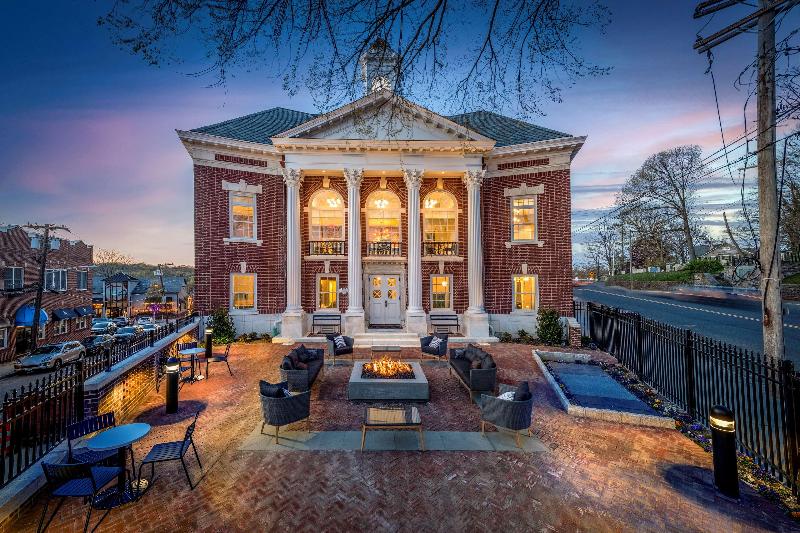 בית מלון כפרי Hampton Inn & Suites Huntington Downtown