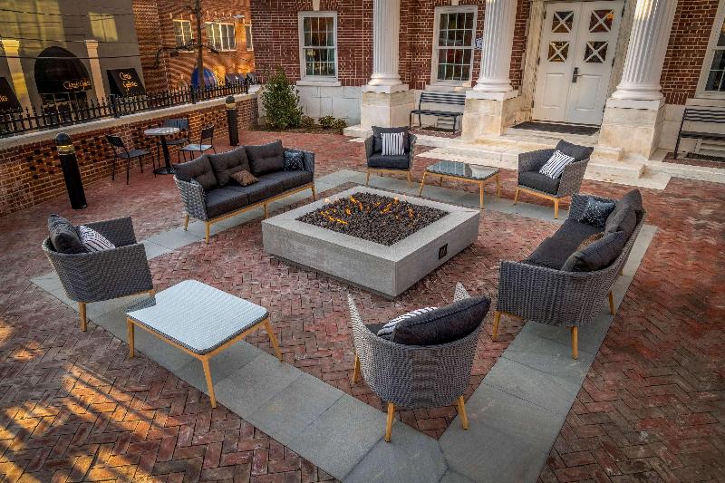 בית מלון כפרי Hampton Inn & Suites Huntington Downtown