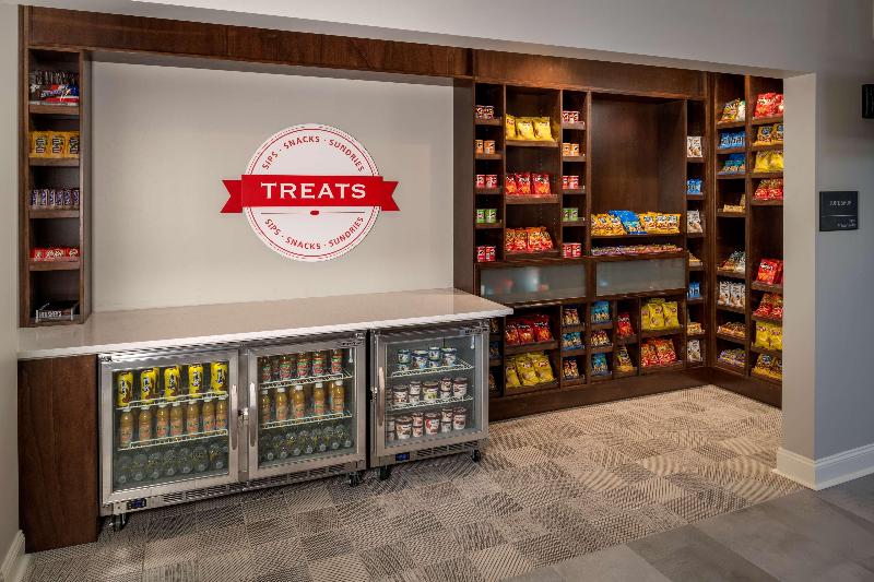 בית מלון כפרי Hampton Inn & Suites Huntington Downtown