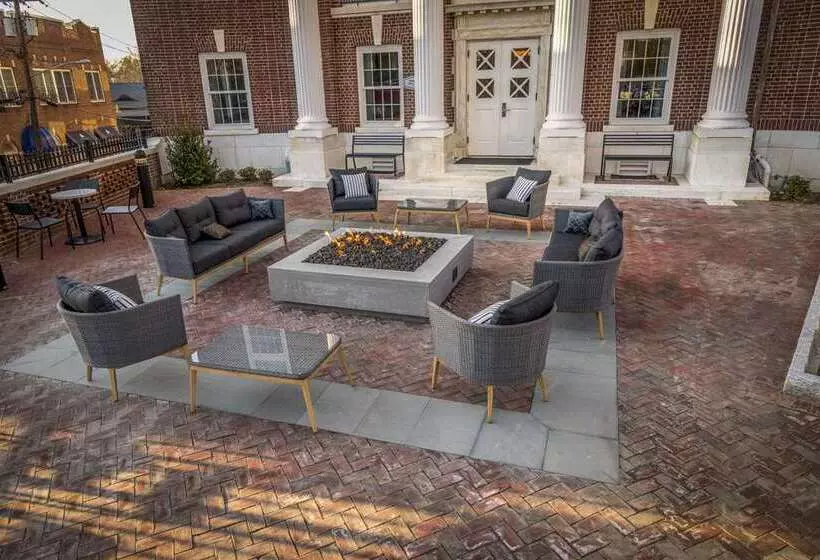 Hotelli Hampton Inn & Suites Huntington Downtown