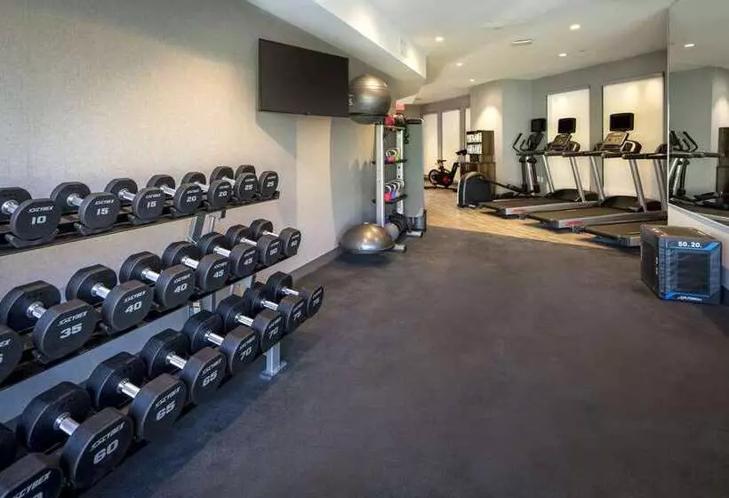 Hotelli Hampton Inn & Suites Huntington Downtown