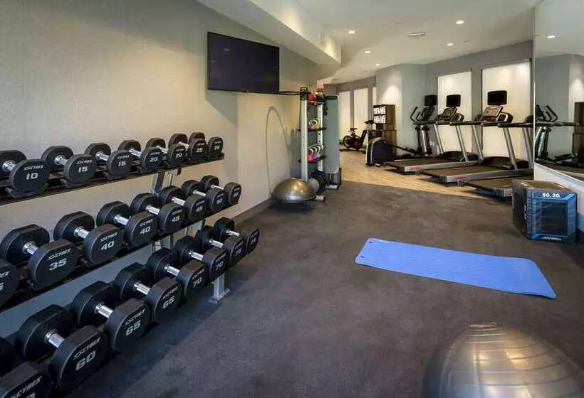 Hotelli Hampton Inn & Suites Huntington Downtown