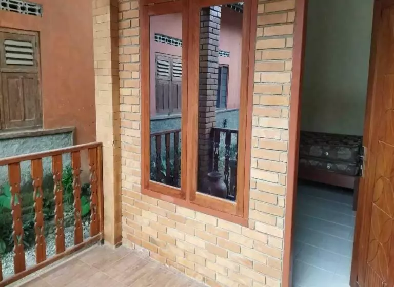 ペンション Borobudur Kampung Homestay  Mufid Mas Ud