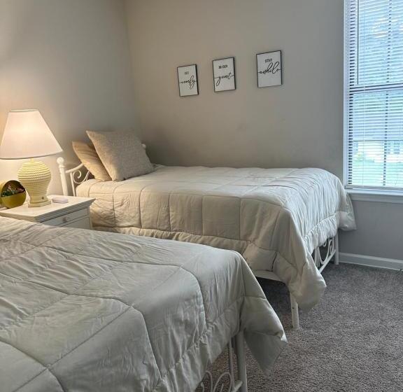 بنسيون Cozy   Home Away From Home With Free Parking