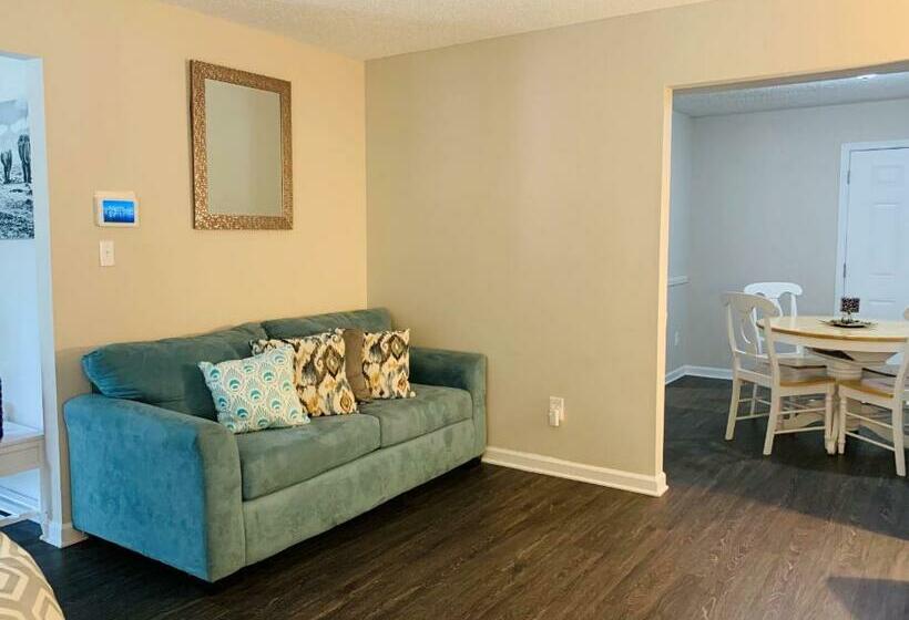 بنسيون Cozy   Home Away From Home With Free Parking