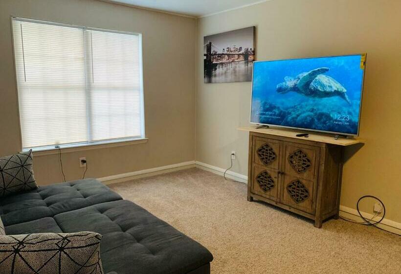 بنسيون Cozy   Home Away From Home With Free Parking