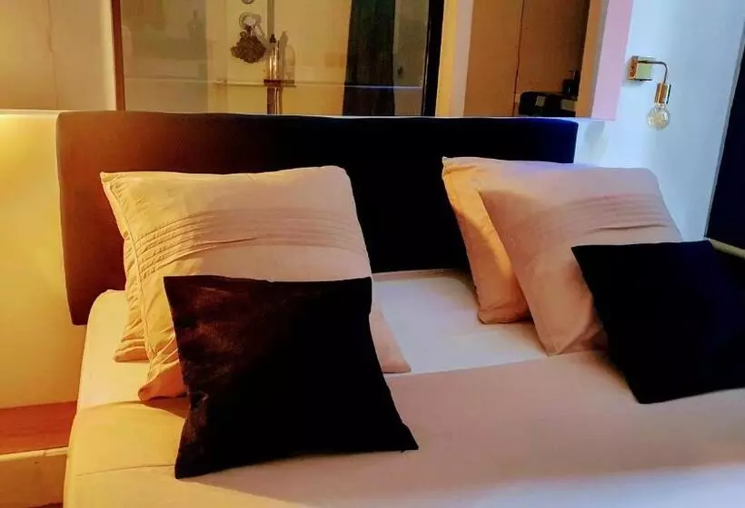 ペンション Le 4 Feuilles En Camargue