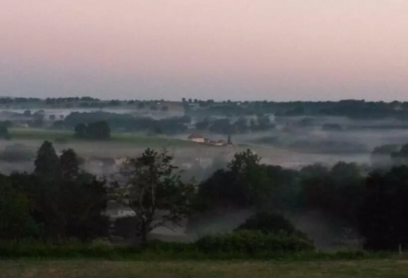 Aamiaismajoitus (B&B) Gite Du Jardin Du Bout Du Ciel