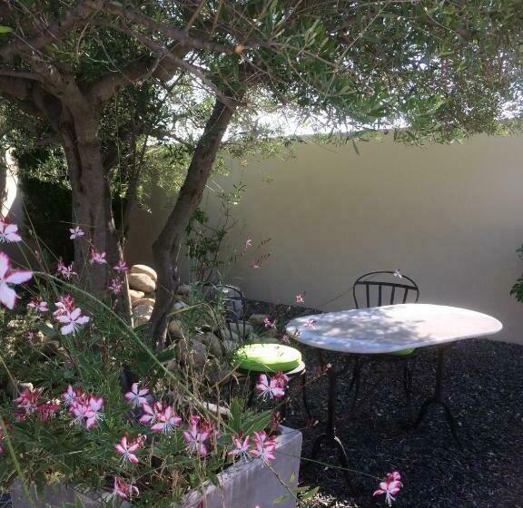 مبيت وإفطار Les Capriers