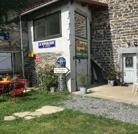 Aamiaismajoitus (B&B) Les Hirondelles Du Marais