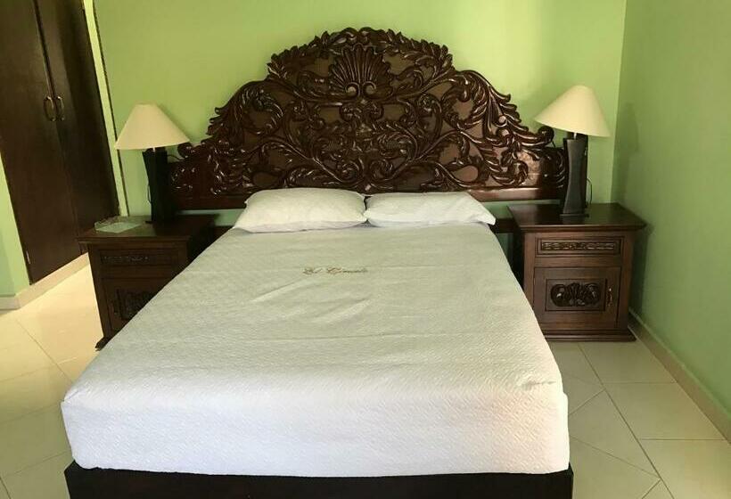 Villa Familiar El Ciruelo