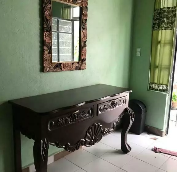 Villa Familiar El Ciruelo