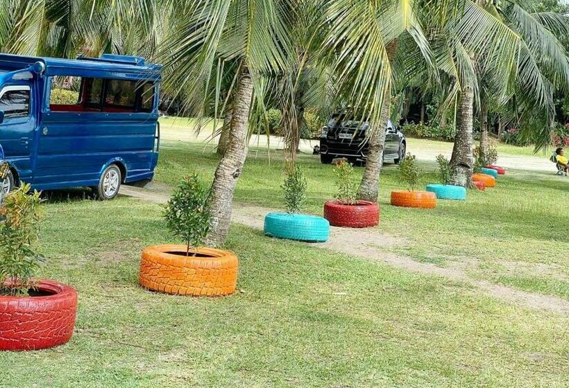 בית מלון כפרי Coco Seaview Beach House