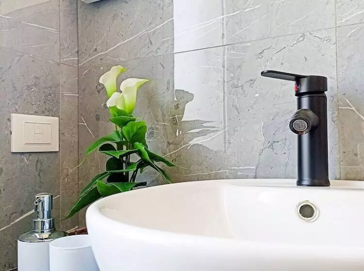 ペンション Kolossoi Guest House