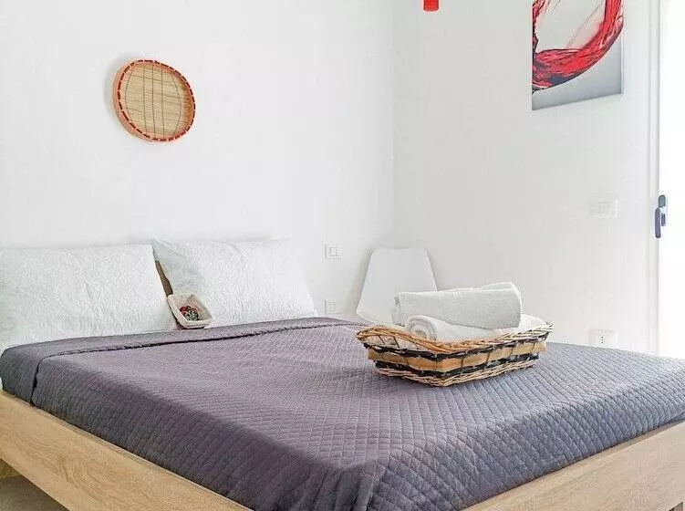 ペンション Kolossoi Guest House