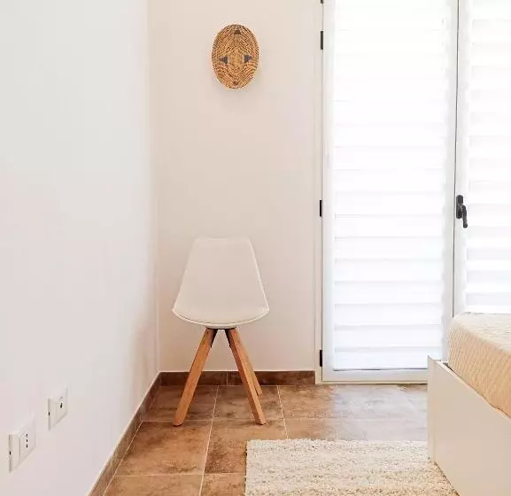 ペンション Kolossoi Guest House