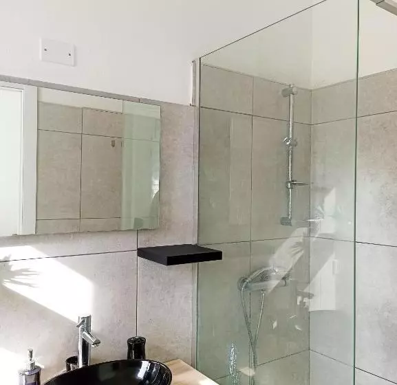 ペンション Kolossoi Guest House