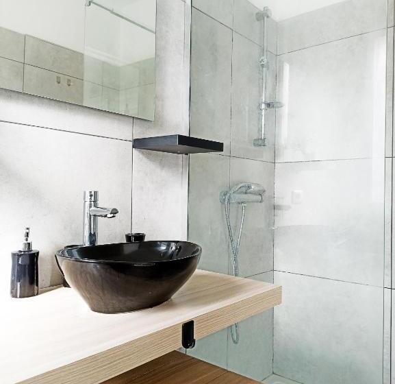 ペンション Kolossoi Guest House