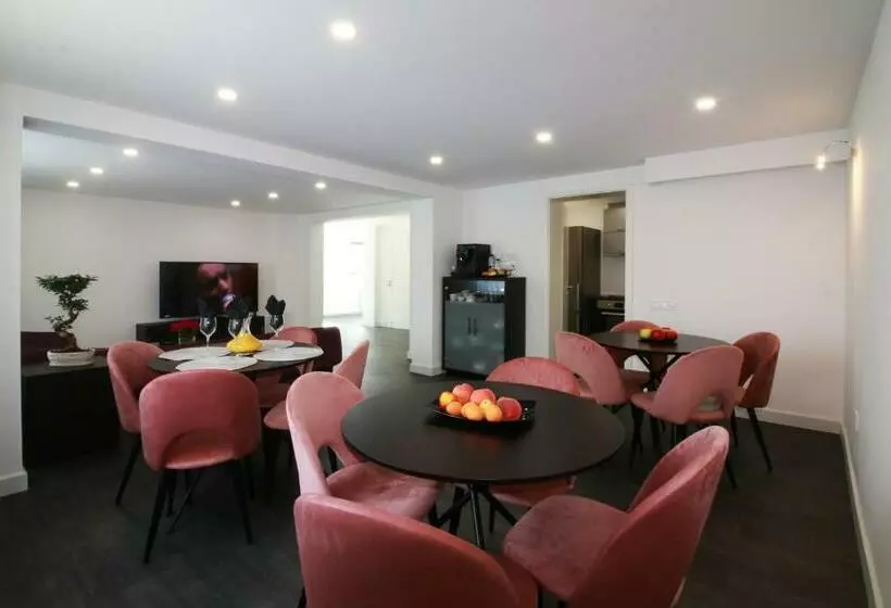 Majatalo The Butterfly