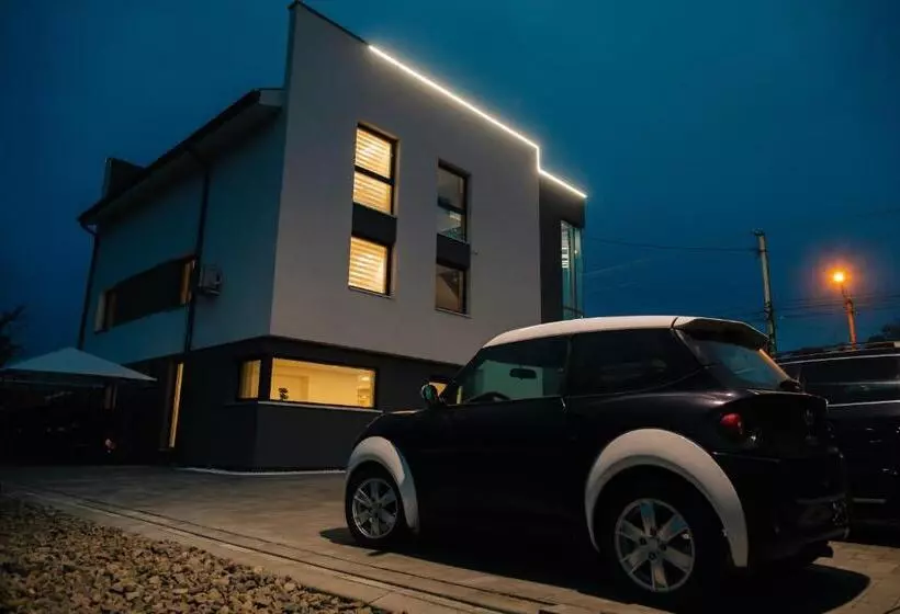 Majatalo The Butterfly