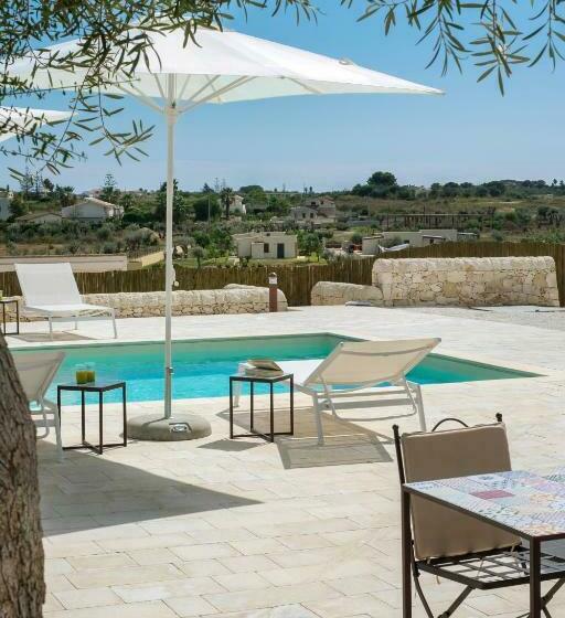 تختخواب و صبحانه Terranura