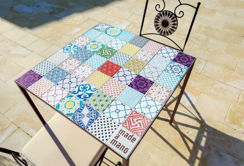 تختخواب و صبحانه Terranura