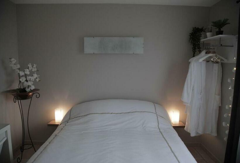 ベッドアンドブレックファースト Au Doux Repos