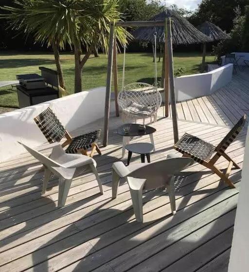 Aamiaismajoitus (B&B) Chambre D Hôtes Les Trois Châteaux