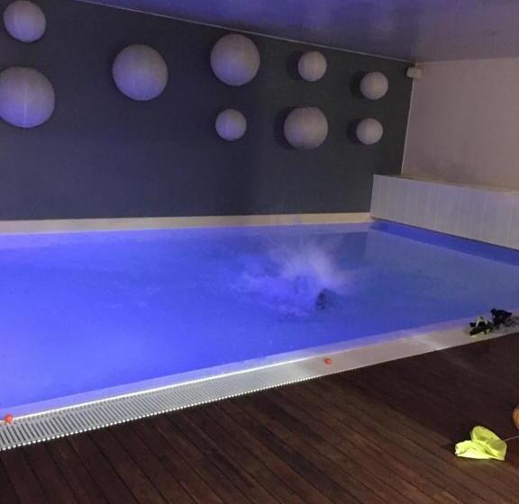 住宿加早餐 Chambre D Hôtes Les Trois Châteaux