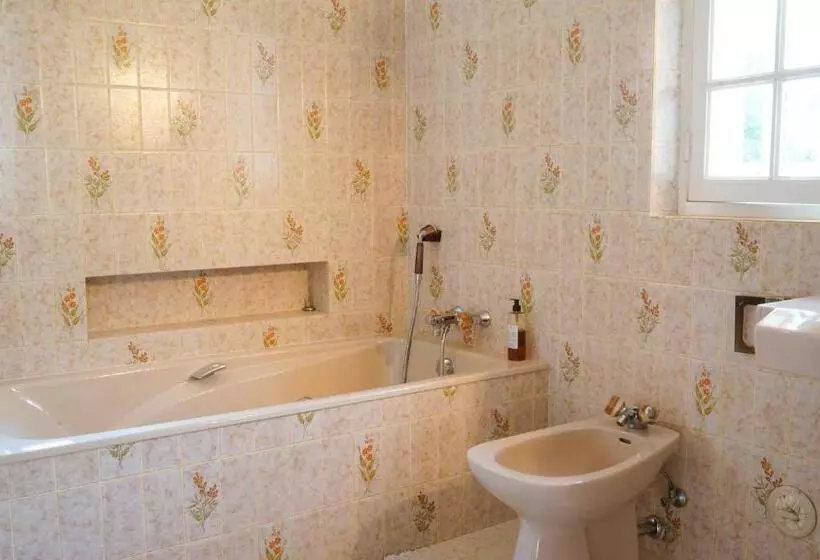 ベッドアンドブレックファースト Chambres Dans Le Luberon   Bois Romay