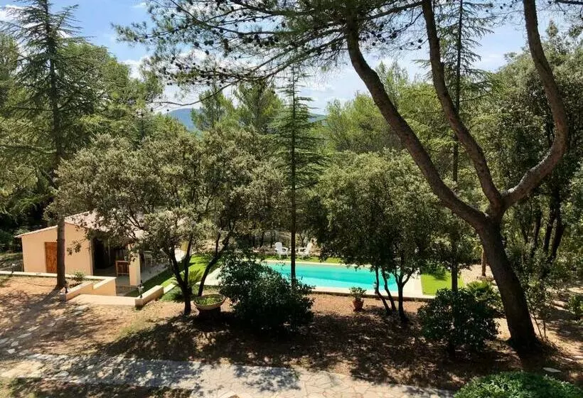 ベッドアンドブレックファースト Chambres Dans Le Luberon   Bois Romay