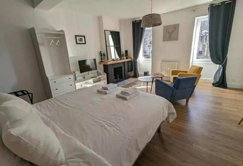 ベッドアンドブレックファースト La Suite Gignac