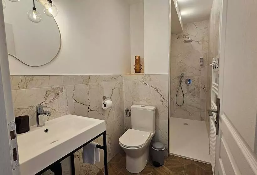 ベッドアンドブレックファースト La Suite Gignac