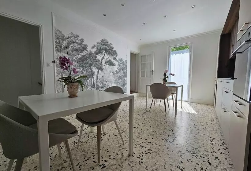 ベッドアンドブレックファースト La Suite Gignac