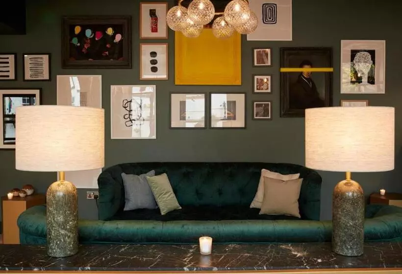 Hotelli Leven Manchester