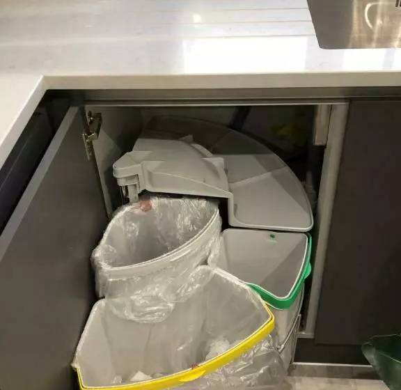 پانسیون Cuterooms