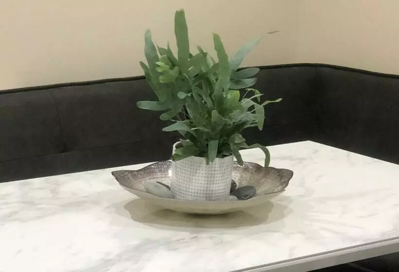 پانسیون Cuterooms