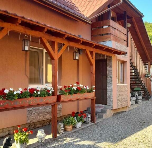 پانسیون Casa Emy