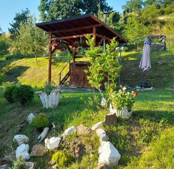 پانسیون Casa Emy