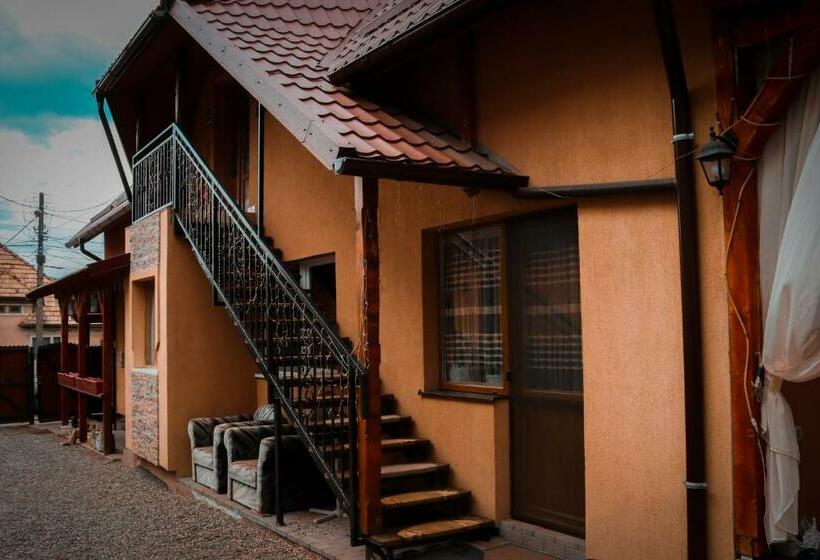 پانسیون Casa Emy