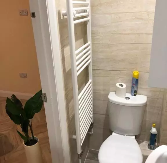 پانسیون Cuterooms