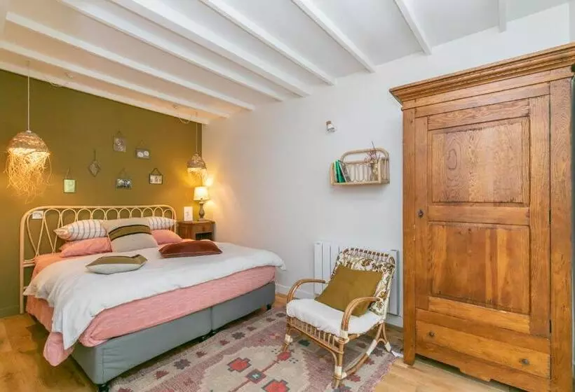 پانسیون Maison Du Saule