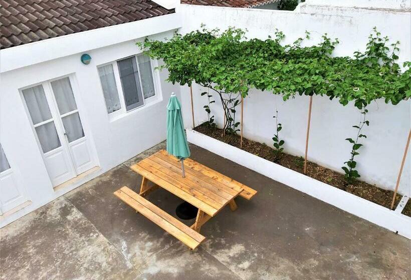 Adamas Bed & Breakfast