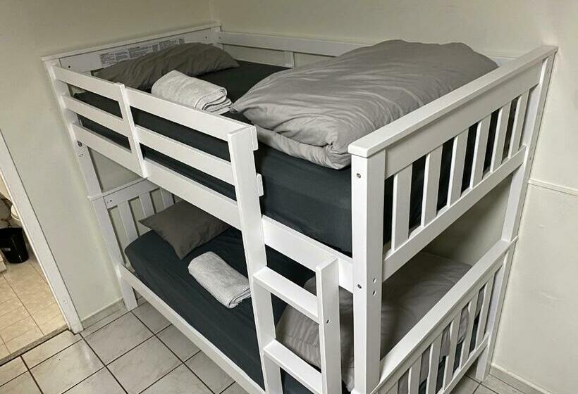 Albergue Single Size Bottom Bunk Bed   Mixed Shared