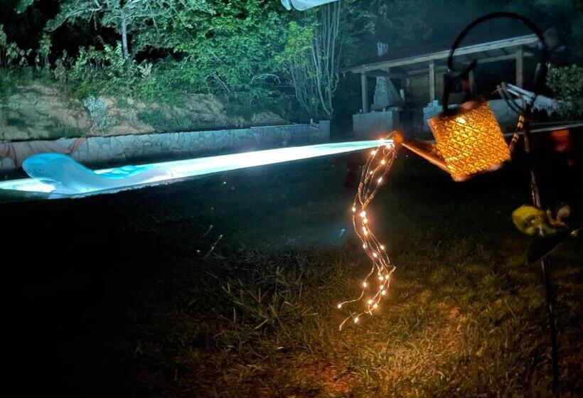 تختخواب و صبحانه Casale I Tigli