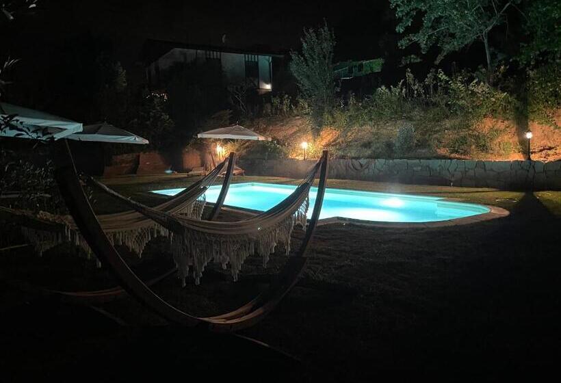 تختخواب و صبحانه Casale I Tigli