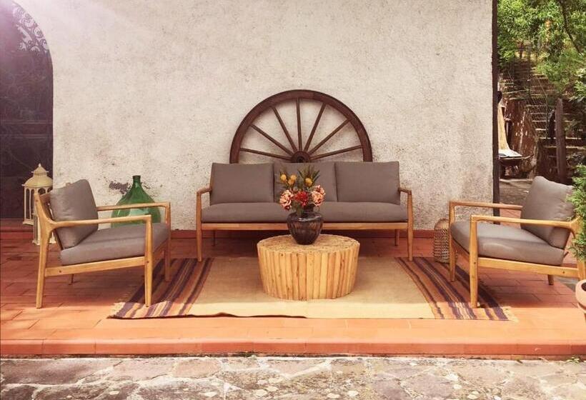 تختخواب و صبحانه Casale I Tigli