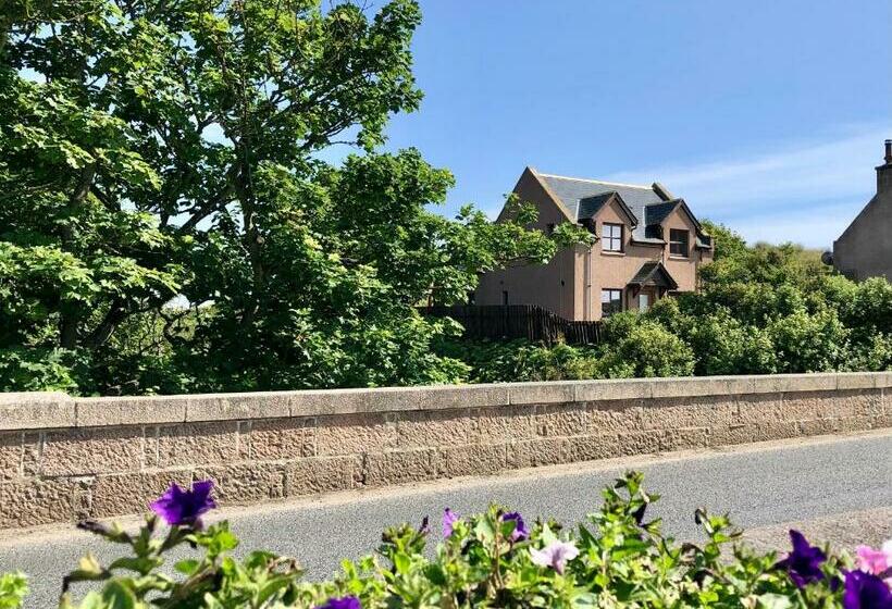 مبيت وإفطار Room On The River